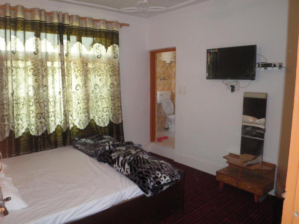 My Guest House Srīnagar Kültér fotó