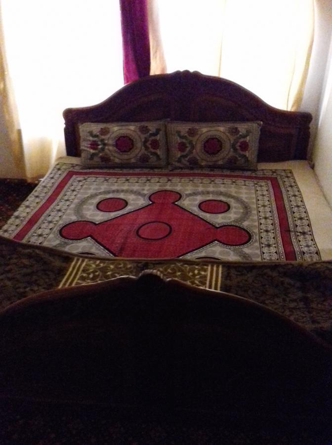 My Guest House Srīnagar Kültér fotó